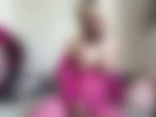 bratzdollchloe's Live Sex Cam Show