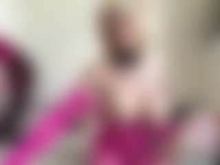 bratzdollchloe's Live Sex Cam Show