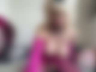 bratzdollchloe's Live Sex Cam Show