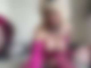 bratzdollchloe's Live Sex Cam Show