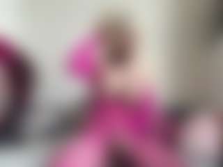 bratzdollchloe's Live Sex Cam Show