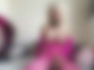 bratzdollchloe's Live Sex Cam Show