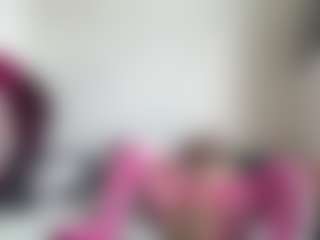 bratzdollchloe's Live Sex Cam Show