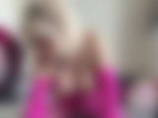bratzdollchloe's Live Sex Cam Show