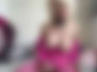 bratzdollchloe's Live Sex Cam Show