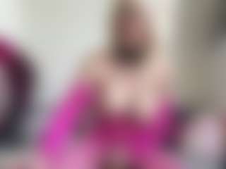 bratzdollchloe's Live Sex Cam Show
