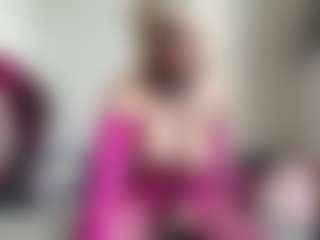 bratzdollchloe's Live Sex Cam Show