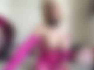 bratzdollchloe's Live Sex Cam Show