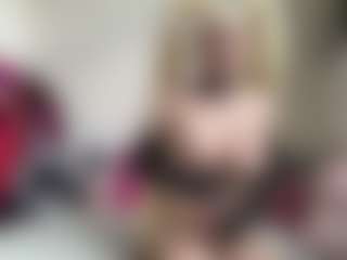 bratzdollchloe's Live Sex Cam Show