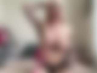 bratzdollchloe's Live Sex Cam Show