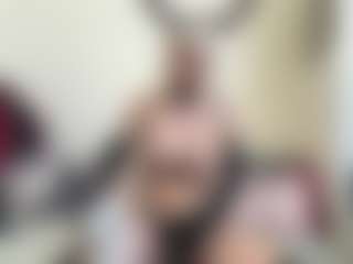bratzdollchloe's Live Sex Cam Show