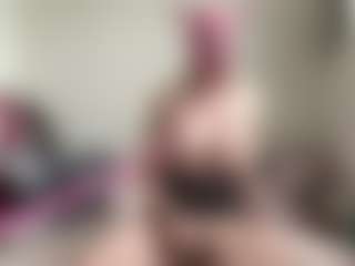 bratzdollchloe's Live Sex Cam Show