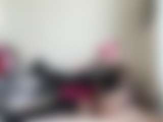bratzdollchloe's Live Sex Cam Show