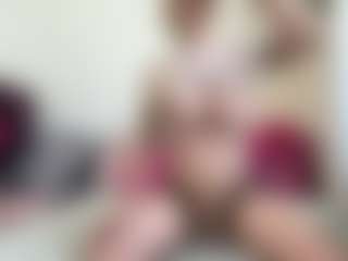 bratzdollchloe's Live Sex Cam Show