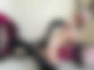 bratzdollchloe's Live Sex Cam Show