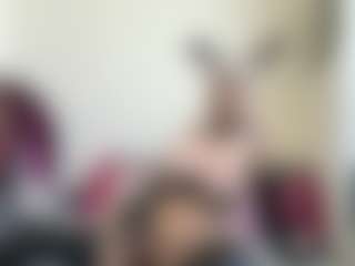 bratzdollchloe's Live Sex Cam Show