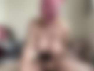 bratzdollchloe's Live Sex Cam Show