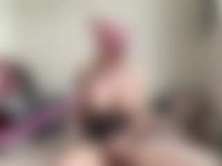 bratzdollchloe's Live Sex Cam Show
