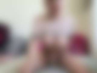 bratzdollchloe's Live Sex Cam Show