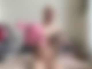 bratzdollchloe's Live Sex Cam Show