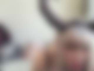bratzdollchloe's Live Sex Cam Show
