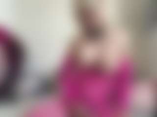 bratzdollchloe's Live Sex Cam Show