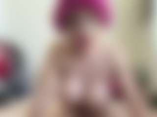 bratzdollchloe's Live Sex Cam Show