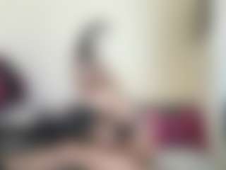 bratzdollchloe's Live Sex Cam Show