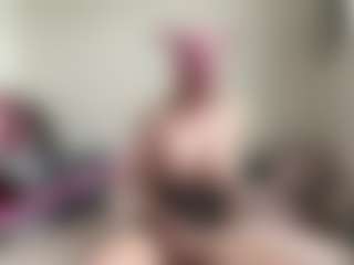 bratzdollchloe's Live Sex Cam Show