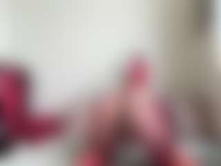 bratzdollchloe's Live Sex Cam Show