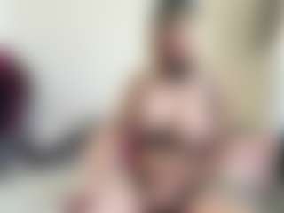 bratzdollchloe's Live Sex Cam Show