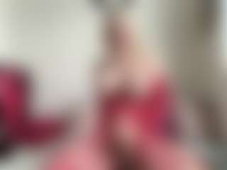 bratzdollchloe's Live Sex Cam Show