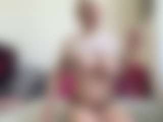 bratzdollchloe's Live Sex Cam Show