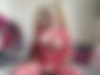 bratzdollchloe's Live Sex Cam Show
