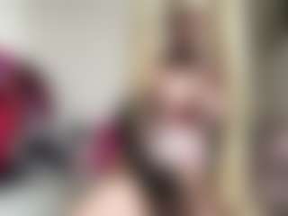 bratzdollchloe's Live Sex Cam Show