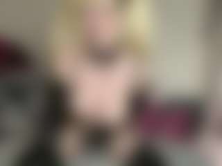 Live cam show with bratzdollchloe - Drinking on nudelive.tv