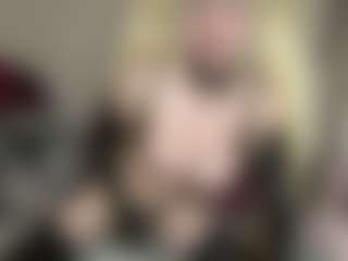 Live cam show with bratzdollchloe - Lean on Instabang