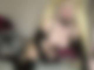 Live cam show with bratzdollchloe - Big Tits on Instabang
