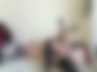 Live cam show with bratzdollchloe - Tease on Camsoda