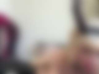 bratzdollchloe's Live Sex Cam Show