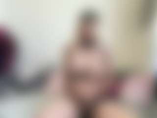 bratzdollchloe's Live Sex Cam Show