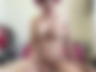 Live cam show with bratzdollchloe - Huge Tits on CamSextacy