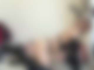 bratzdollchloe's Live Sex Cam Show
