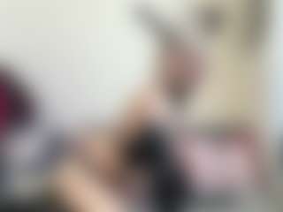 bratzdollchloe's Live Sex Cam Show