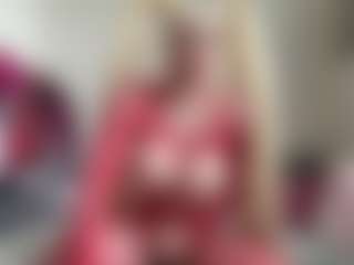 Live cam show with bratzdollchloe - Huge Tits on infinitiblacc.com