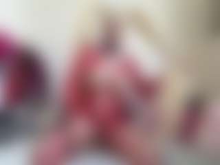 bratzdollchloe's Live Sex Cam Show