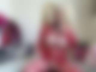 bratzdollchloe's Live Sex Cam Show