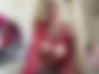 bratzdollchloe's Live Sex Cam Show