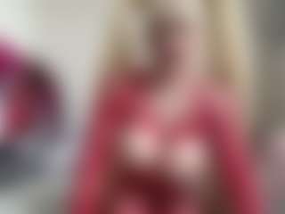 bratzdollchloe's Live Sex Cam Show