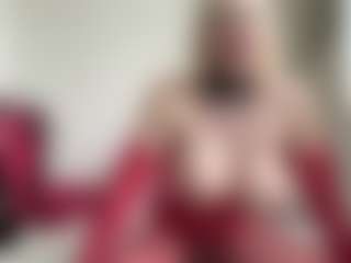 Live cam show with bratzdollchloe - Huge Tits on SpunkLive